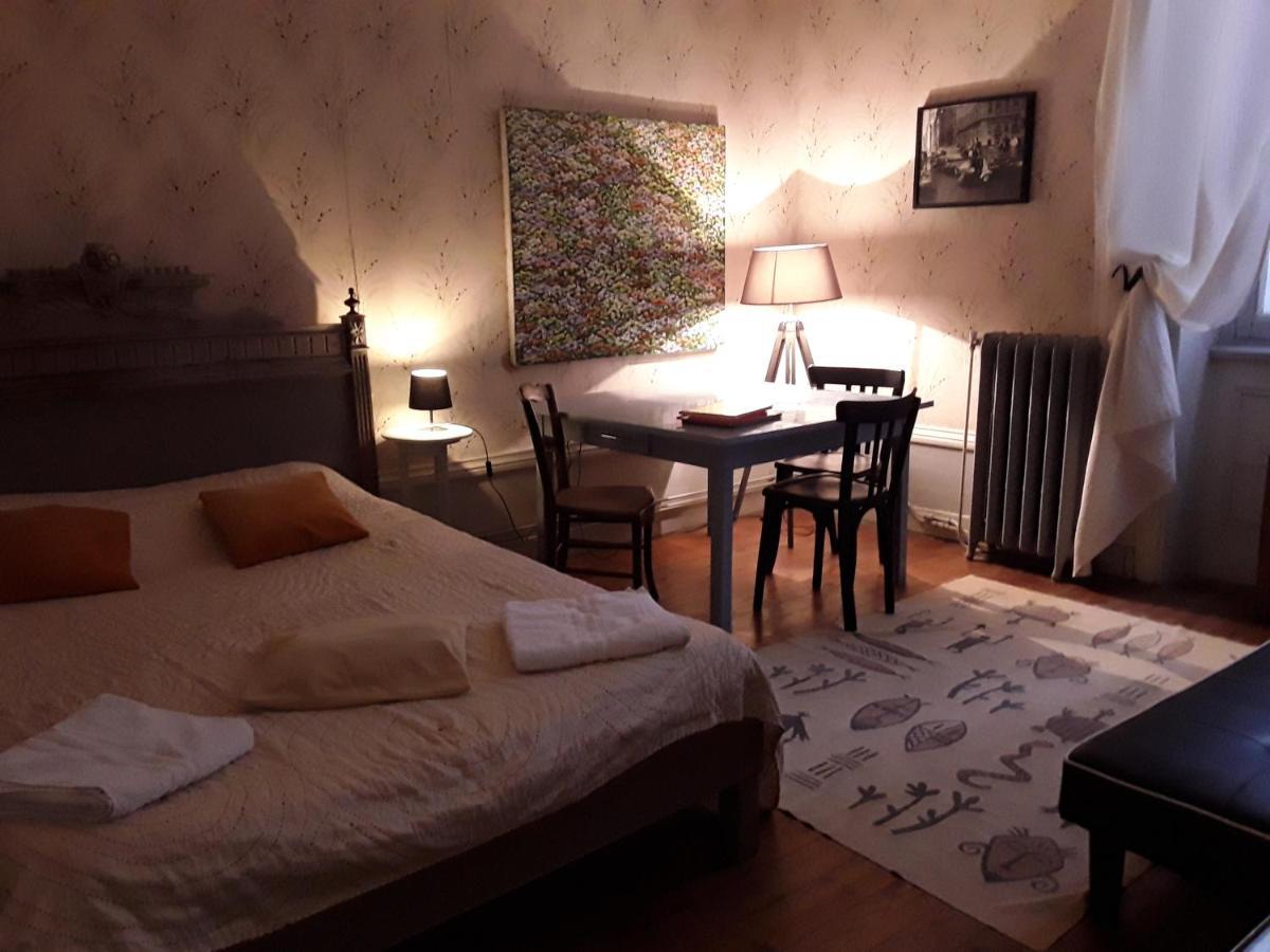 Chateau De Prety - Maison D'Hotes エクステリア 写真